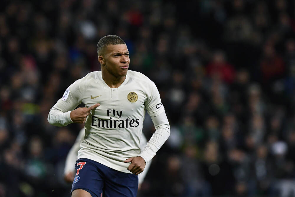 元敏诚都已过了巅峰期, 为何还能跟泰山传出加盟绯闻, 引发热议